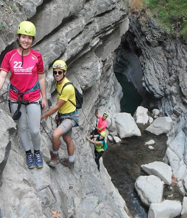 vias-ferratas-guiadas-los-pirineos-1